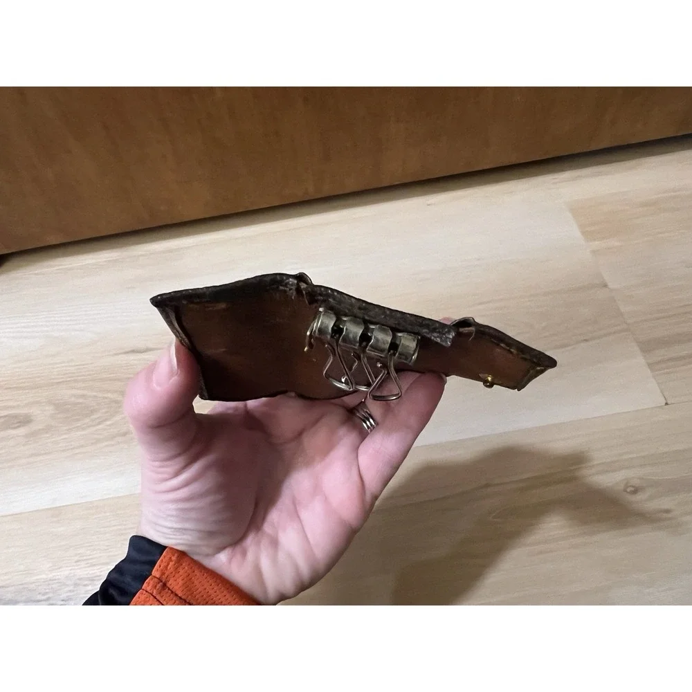 Authentic Louis Vuitton Key Case Monogram Vintage 80's 3 Key Ring Small Snap - Picture 5 of 8